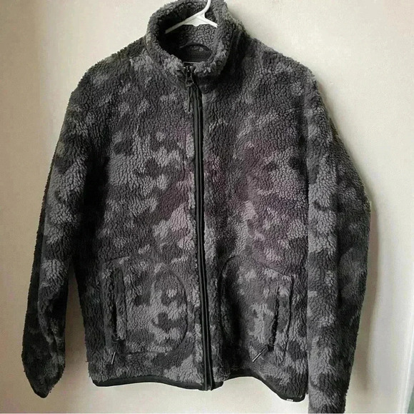 Edwin Teddy Camo Gray Fleece Sherpa Jacket - Size Medium - Picture 2 of 11
